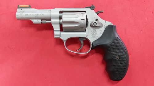 Revólver Smith & Wesson 317-3 Cal.22lr