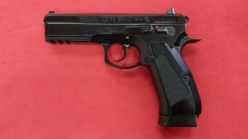 Pistola CZ 75 SP-01 Cal.9x19 Bom Estado (VENDIDA)